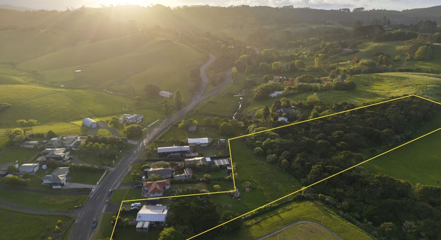  at 15 Bethells Road, Waitakere, Waitakere City, Auckland