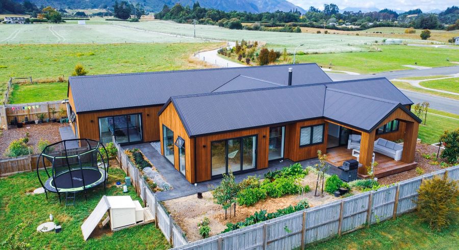  at 9 Windle Road, Takaka, Tasman, Nelson / Tasman
