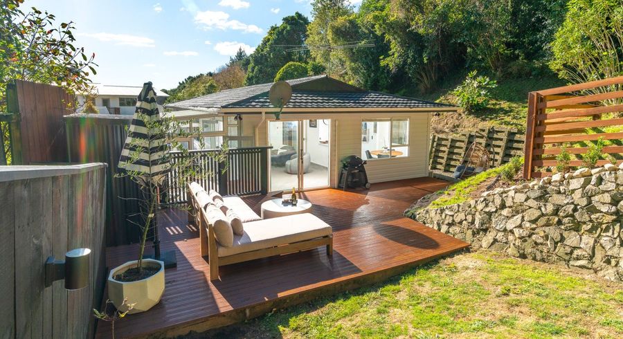  at 19D Mahoe Street, Tawa, Wellington