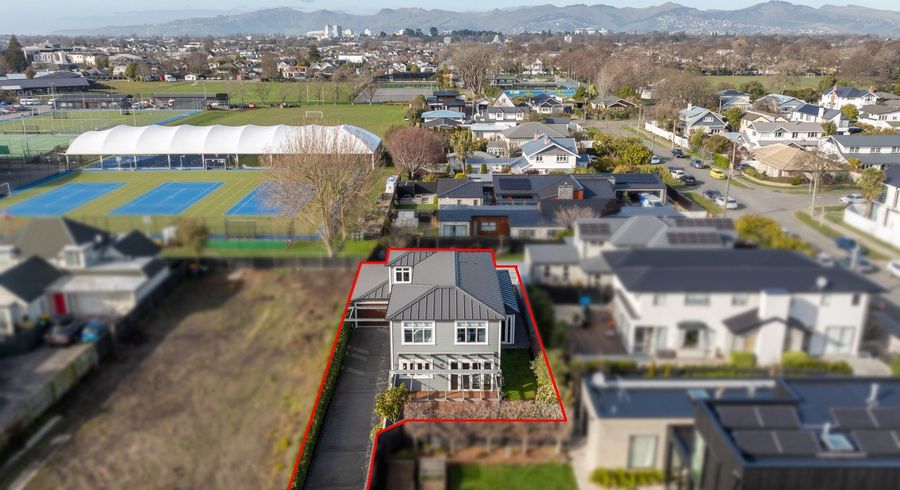  at 42 Normans Road, Strowan, Christchurch City, Canterbury