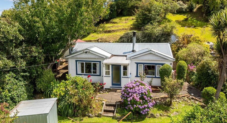  at 7 Kellas Street, Macandrew Bay, Dunedin, Otago