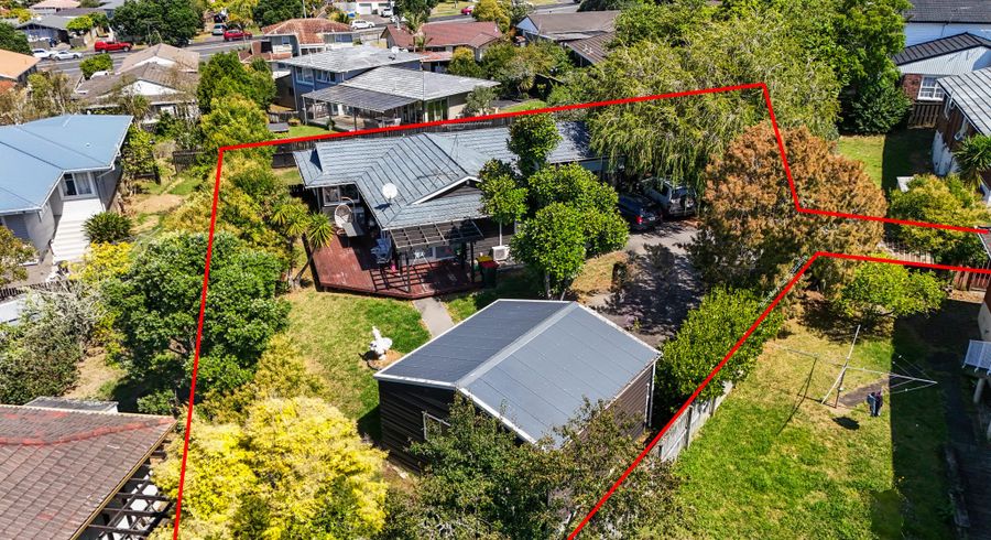  at 17 Glenmore Road, Sunnyhills, Auckland