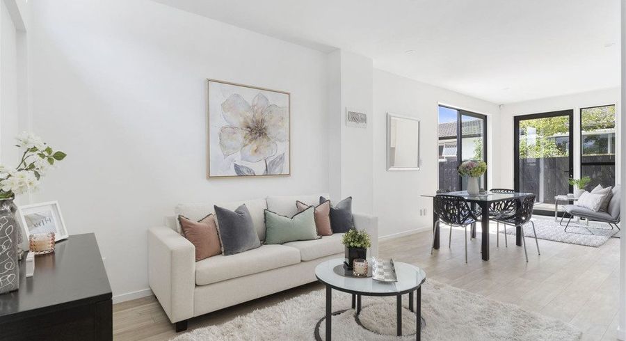  at 40E Kenderdine Road, Papatoetoe, Manukau City, Auckland