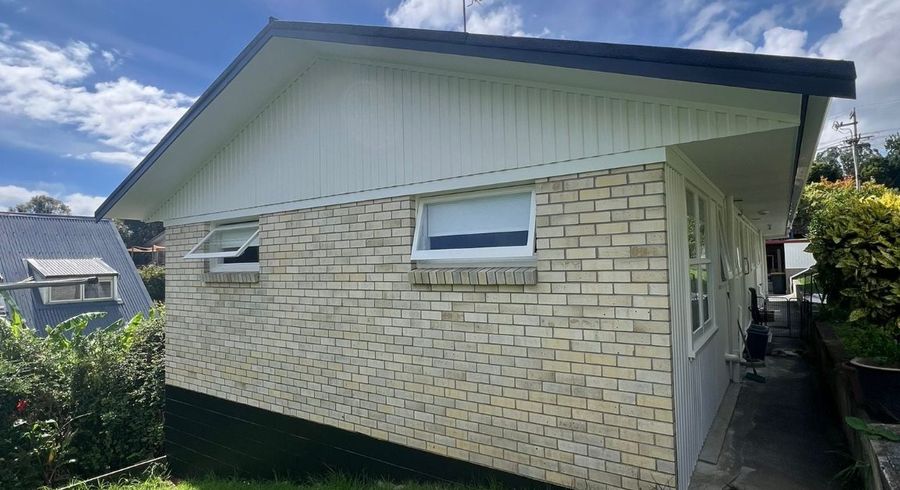  at 2/7 Dakota Avenue, Beach Haven, North Shore City, Auckland