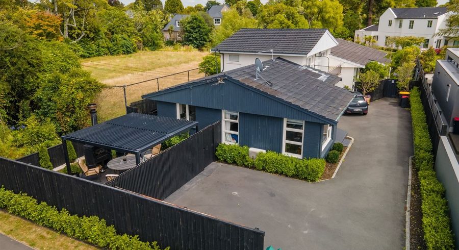  at 2/15 Wairarapa Terrace, Merivale, Christchurch