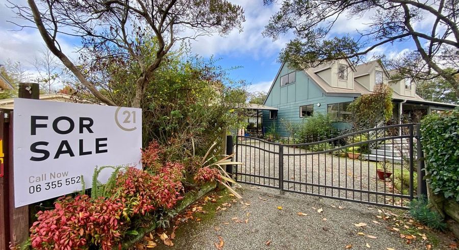  at 8 Escort Grove, Awapuni, Palmerston North