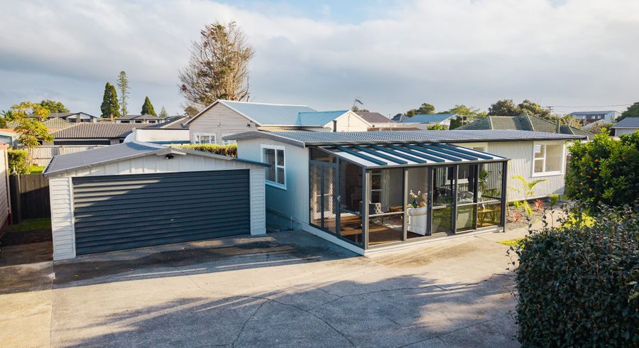  at 2/41 Gloucester Road, Manurewa, Manukau City, Auckland