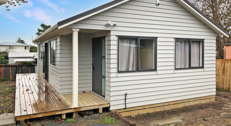  at 121A Flanshaw Road, Te Atatu South, Waitakere City, Auckland