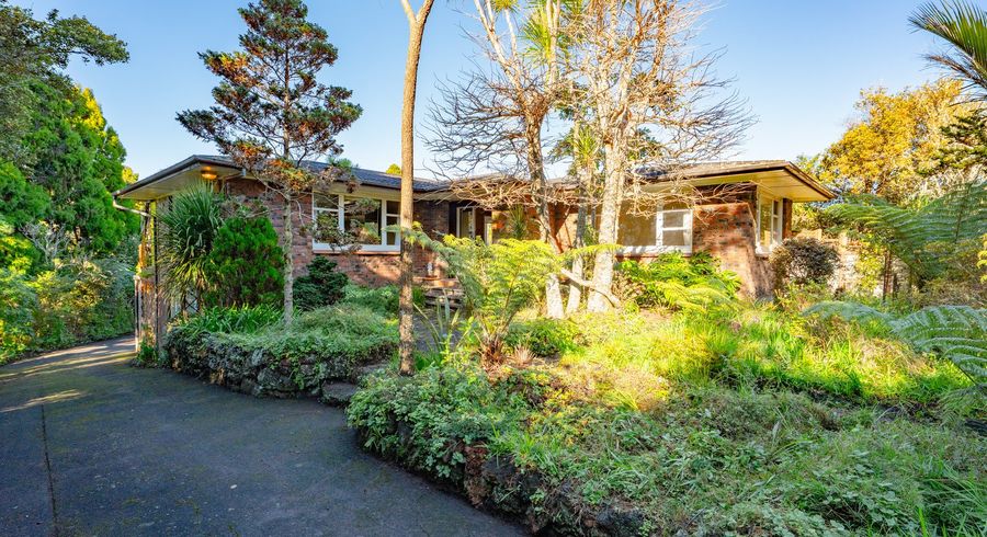  at 1090 Scenic Drive, Swanson, Waitakere City, Auckland