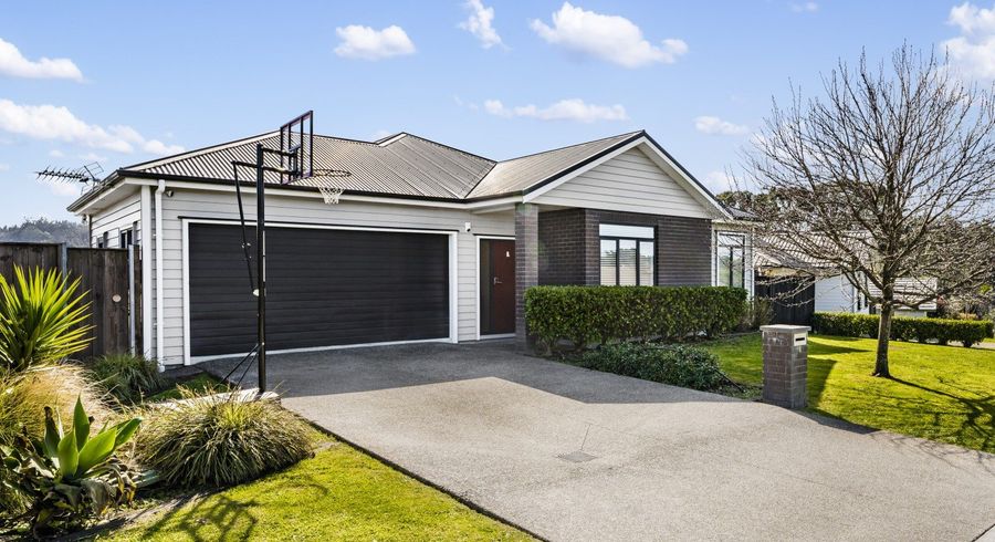  at 8 Ara Kakara Avenue, Huapai, Kumeu