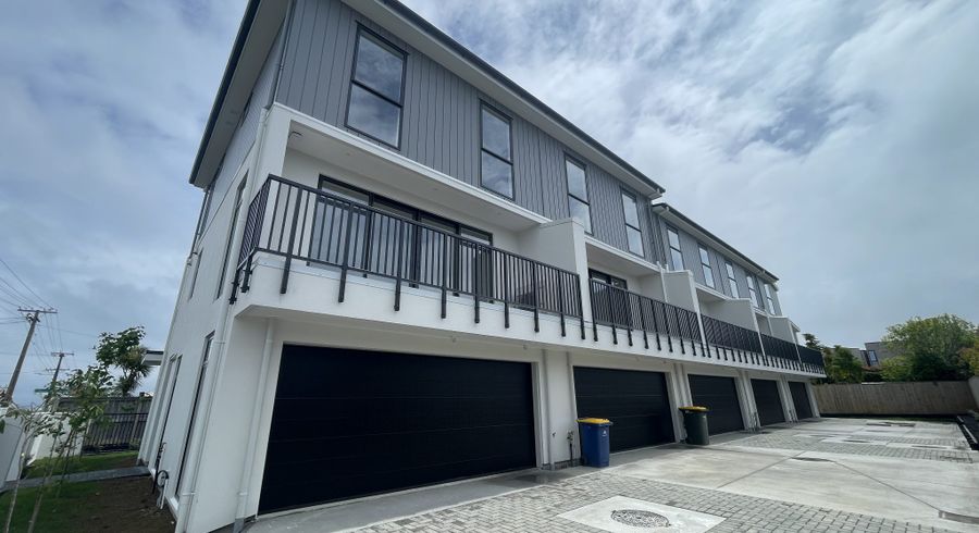  at 44A Montgomery Ave, Belmont, North Shore City, Auckland