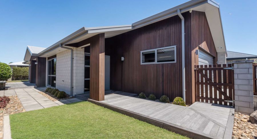  at 5 Hebe Crescent, Papamoa Beach, Papamoa