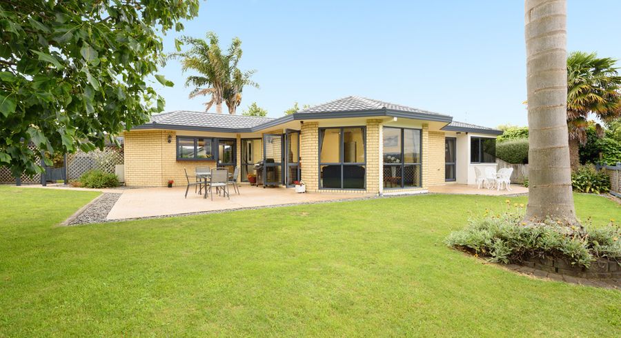  at 40 Manor Park Drive, Pyes Pa, Tauranga
