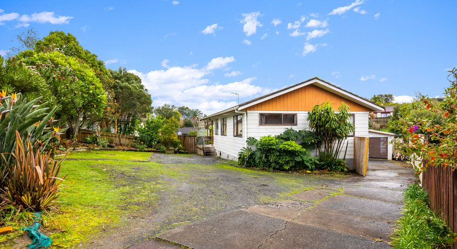  at 7 Glucina Place, Glen Eden, Auckland