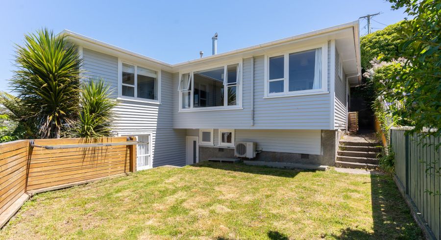  at 39 Prospect Terrace, Johnsonville, Wellington