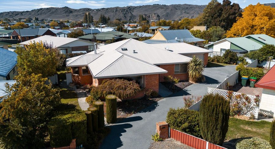  at 10 Mayfair Grove, Alexandra, Alexandra