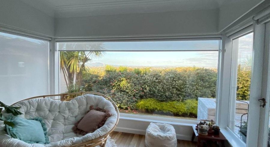  at 353 Glenfield Road, Glenfield, North Shore City, Auckland