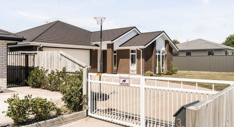  at 32 Trans Tasman Way, Pyes Pa, Tauranga