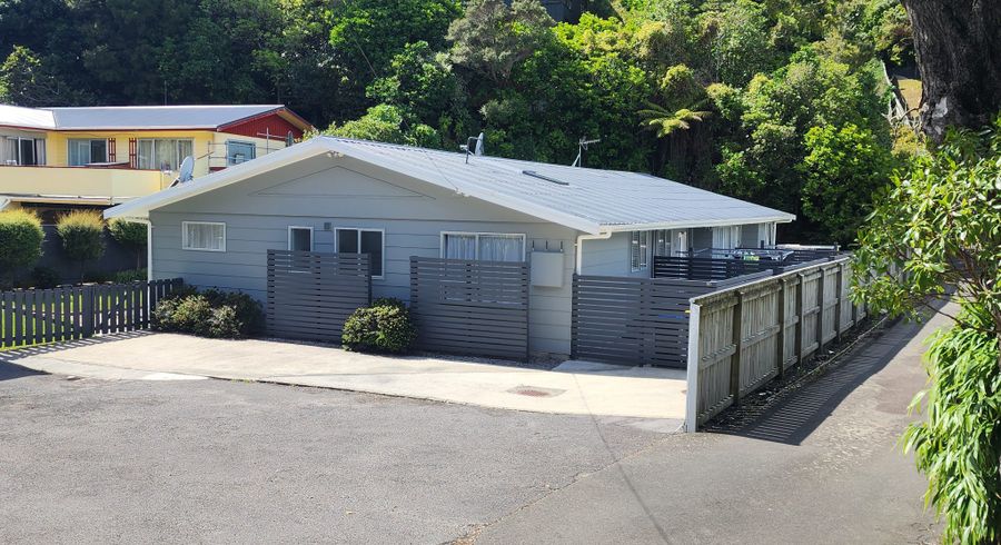  at 2/80 Airlie Road, Plimmerton, Porirua, Wellington