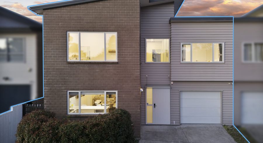  at 22 Sunshine Boulevard, Sunnyvale, Waitakere City, Auckland