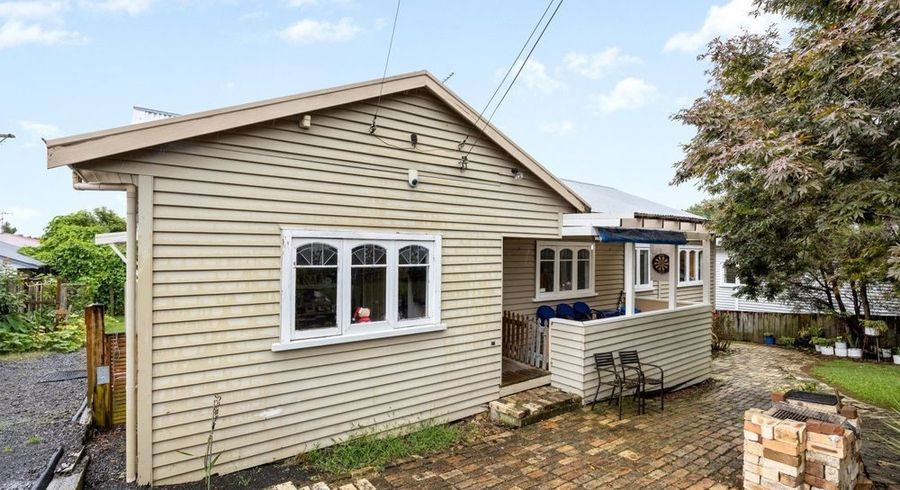  at 33 Hinau Street, Maeroa, Hamilton, Waikato