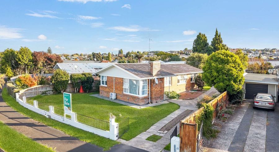  at 11 Leong Avenue, Dinsdale, Hamilton, Waikato