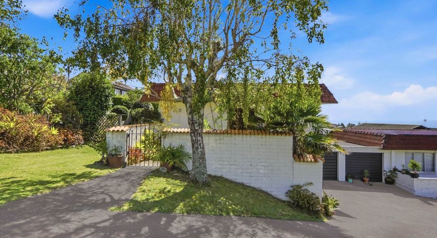  at 1/29 Aberdeen Road, Castor Bay, North Shore City, Auckland