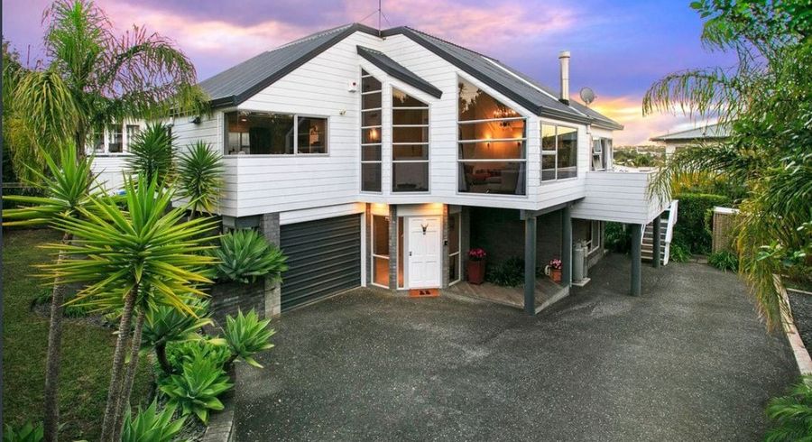  at 79a  Ocean View Road, Hillcrest, North Shore City, Auckland