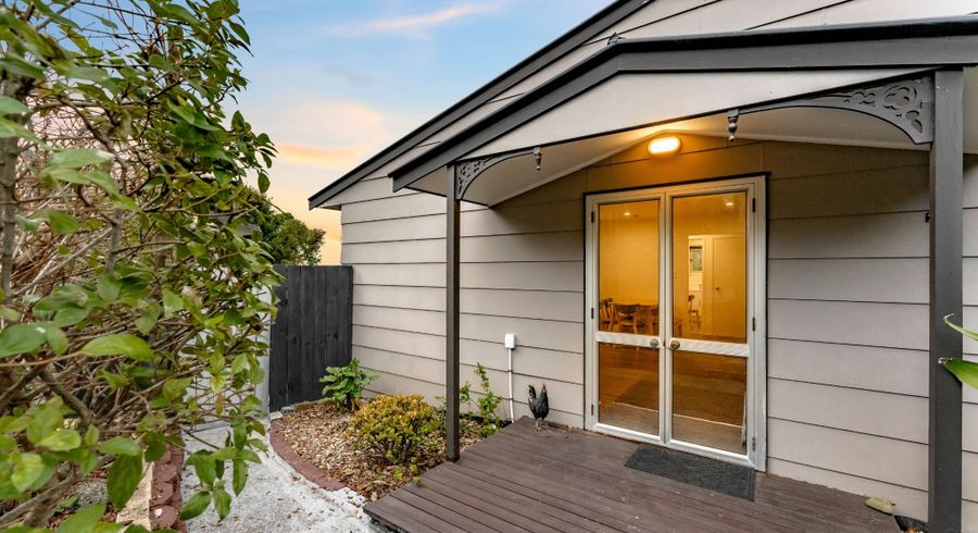  at 2/155 Oaktree Avenue, Browns Bay, Auckland