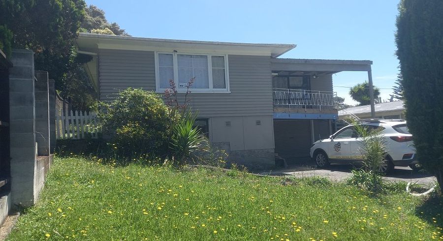  at New Lynn, Waitakere City, Auckland