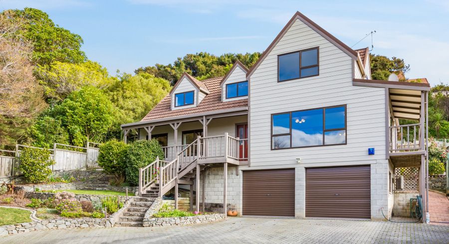  at 34 Albatross Close, Whitby, Porirua