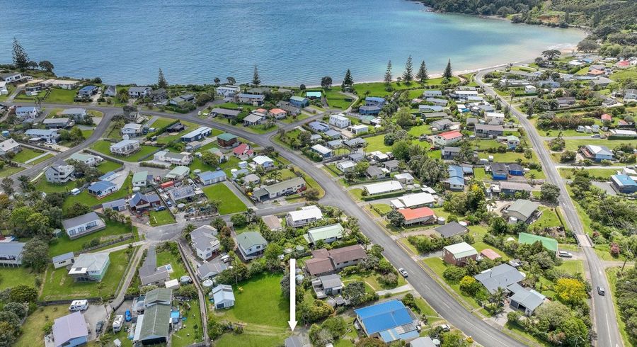  at 5 Peninsula Parade, Hihi