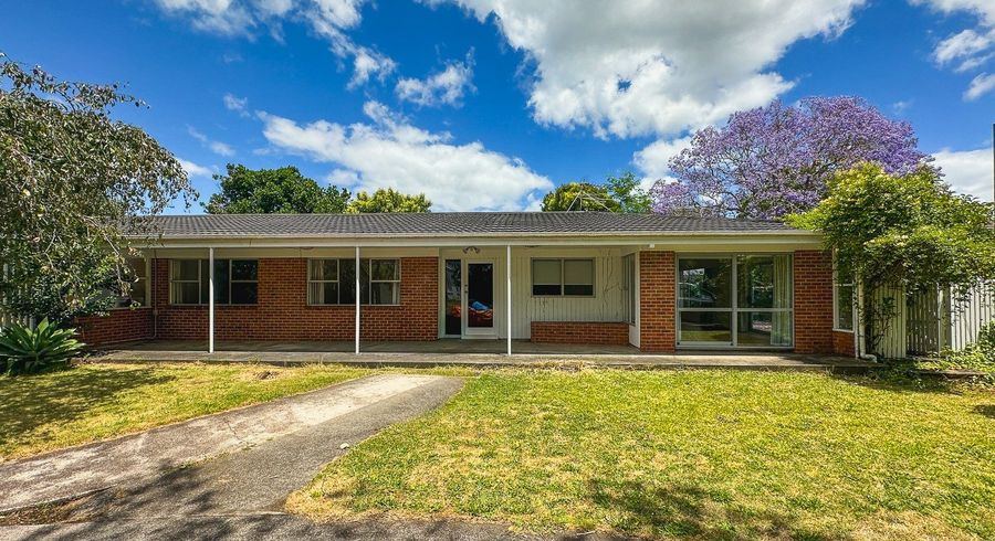  at 8A King Edward Avenue, Epsom, Auckland