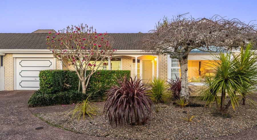  at 2/8 Domett Avenue, Epsom, Auckland