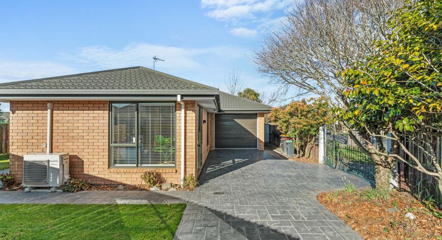  at 1/32 Montclare Avenue, Avonhead, Christchurch