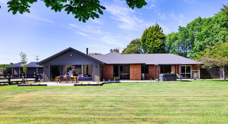  at 140 Grant Road, Otatara