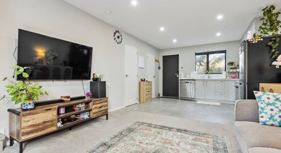  at 7/30 West Coast Road, Glen Eden, Waitakere City, Auckland