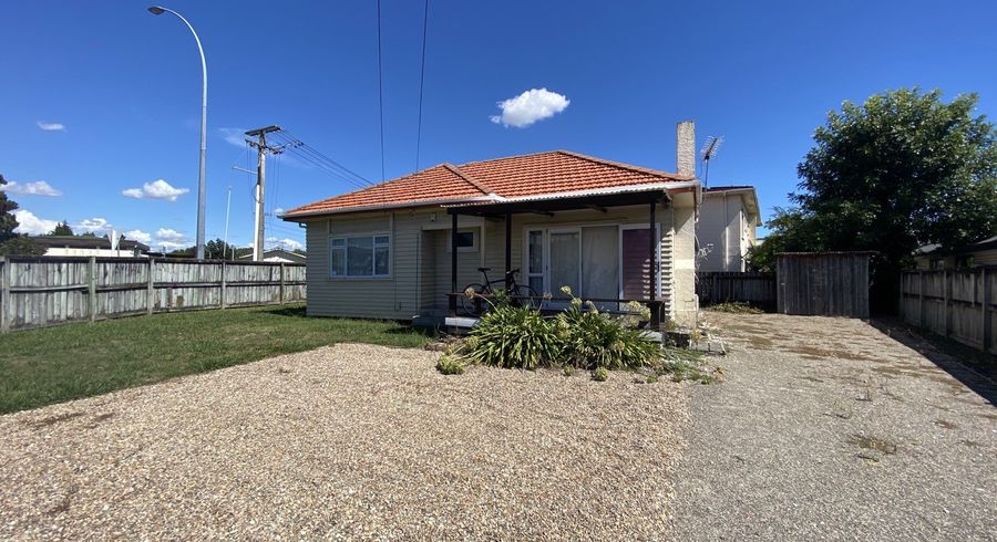  at 1 Cameron Road, Hamilton East, Hamilton