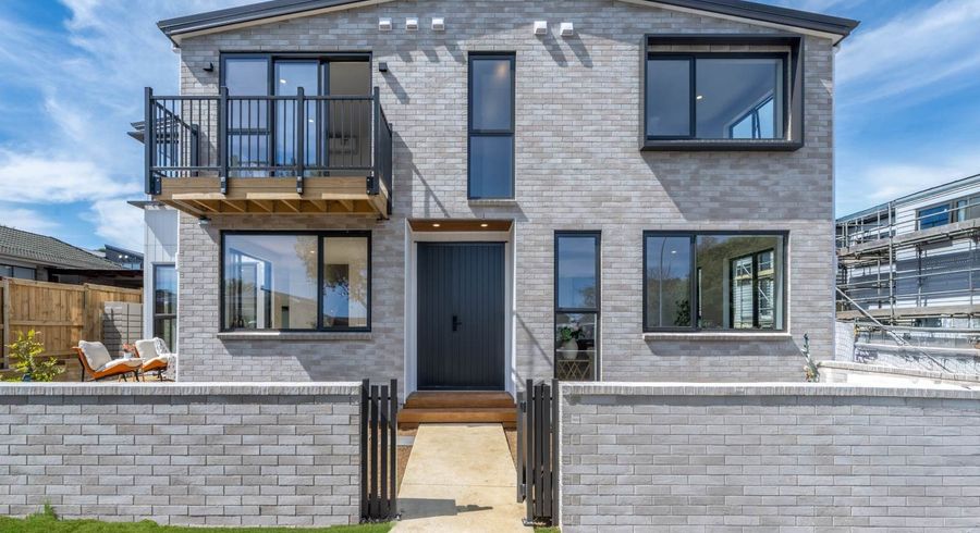  at Lot 1/3 Jillteresa Crescent, Half Moon Bay, Manukau City, Auckland