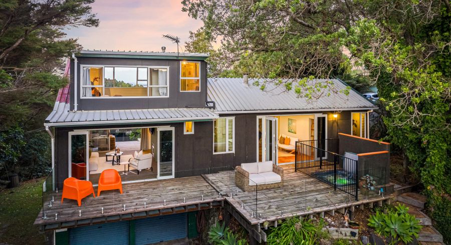  at 8 Arapito Road, Titirangi, Waitakere City, Auckland