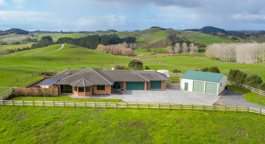  at 932 Wharehine Road, Wharehine, Wellsford