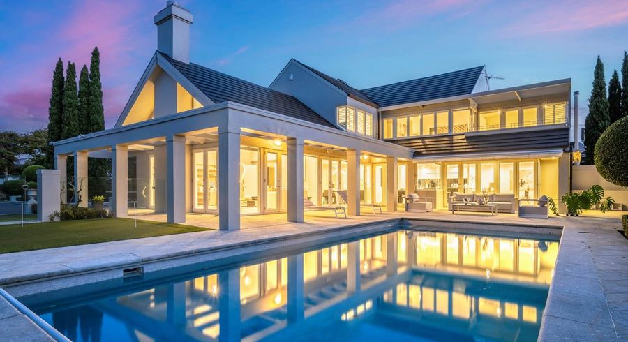  at 286 Hurstmere Road, Takapuna, North Shore City, Auckland