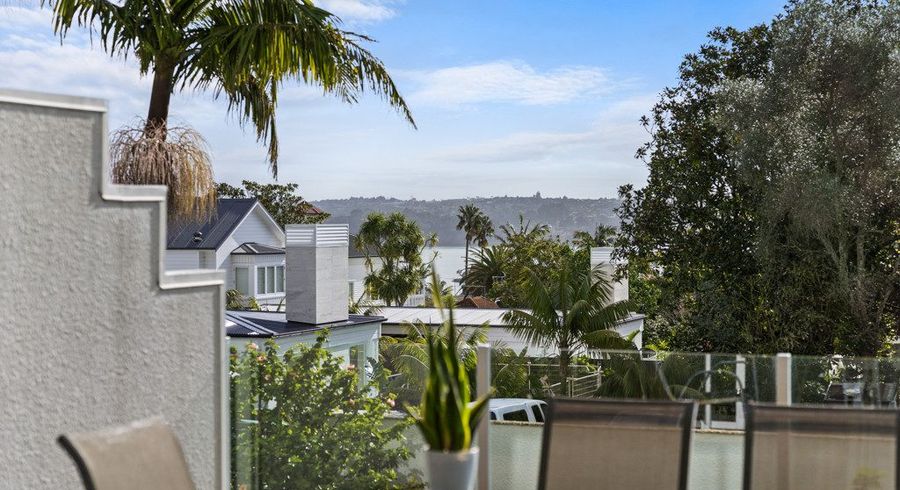 at 4/3 Hamilton Road, Herne Bay, Auckland