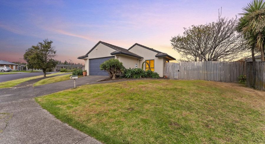  at 6 Loughinisland Place, Weymouth, Manukau City, Auckland