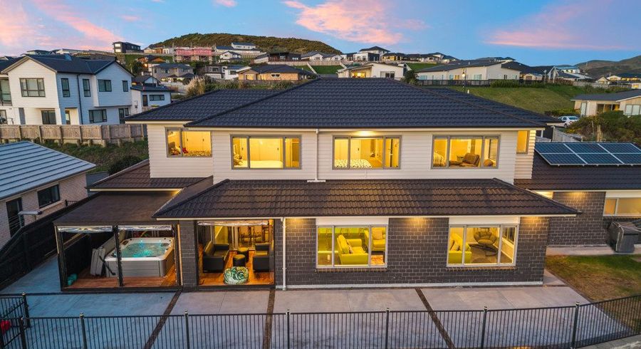  at 10 Omaka Place, Aotea, Porirua, Wellington
