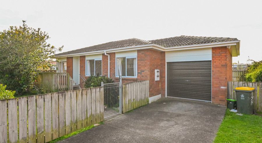  at 2/14 Leslie Place, Otara, Manukau City, Auckland
