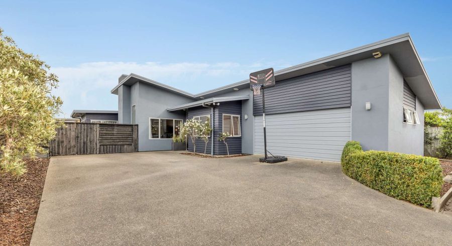  at 5 Chestnut Close, Kelvin Grove, Palmerston North