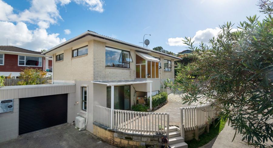  at 1/94 Glamorgan Drive, Torbay, North Shore City, Auckland