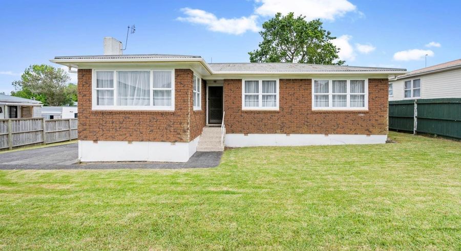  at 4 Justin Place, Te Atatu Peninsula, Waitakere City, Auckland