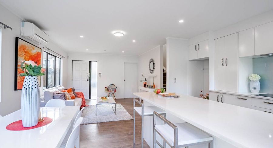  at 24/8 Margan Avenue, New Lynn, Auckland
